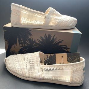 Women’s Classic Toms